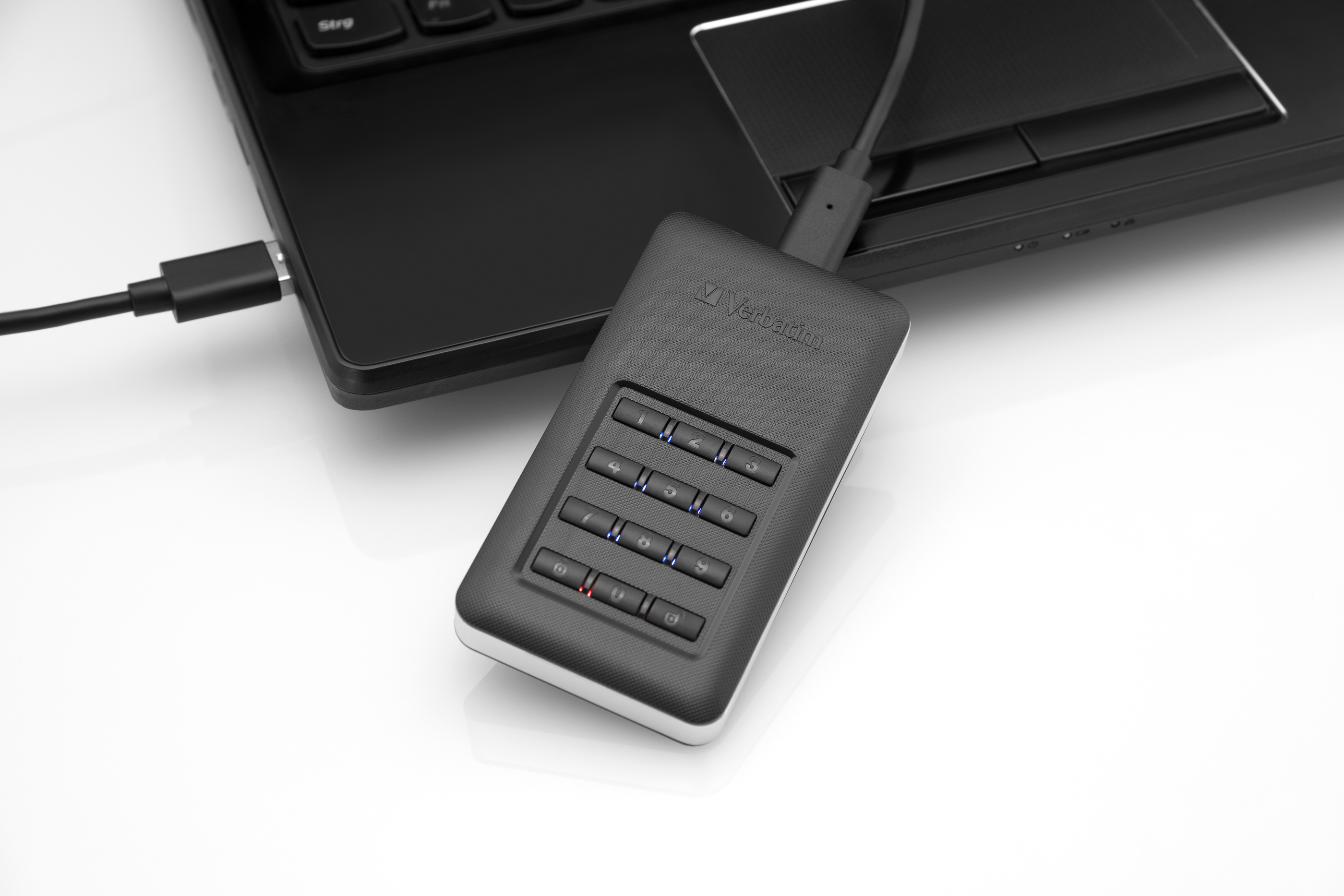 Go security. Verbatim 53402. Внешний жесткий диск с шифрованием Verbatim 1n,. Внешний HDD Verbatim 47572 500 ГБ. Thunderbolt.
