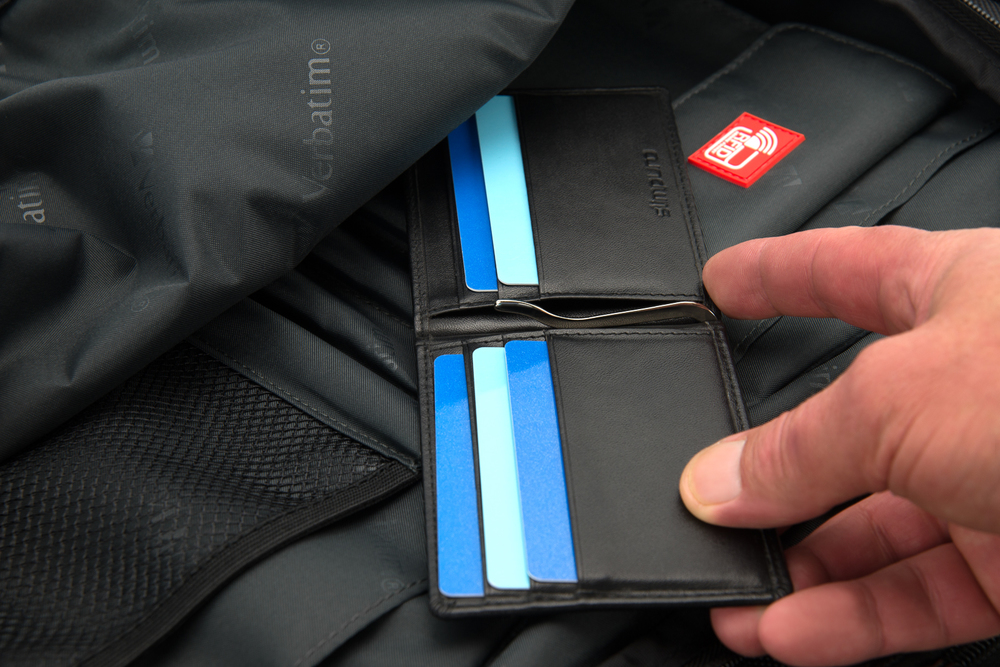 49855 No Packaging RFID Pocket 4