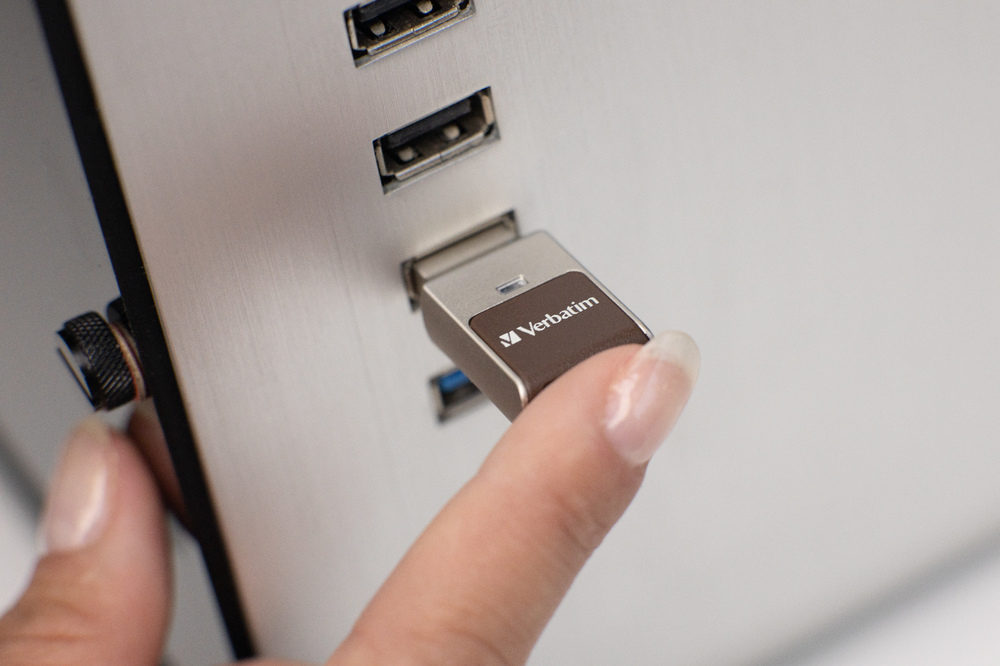 Verbatim Fingerprint Secure USB 64GB 49338 2020 9