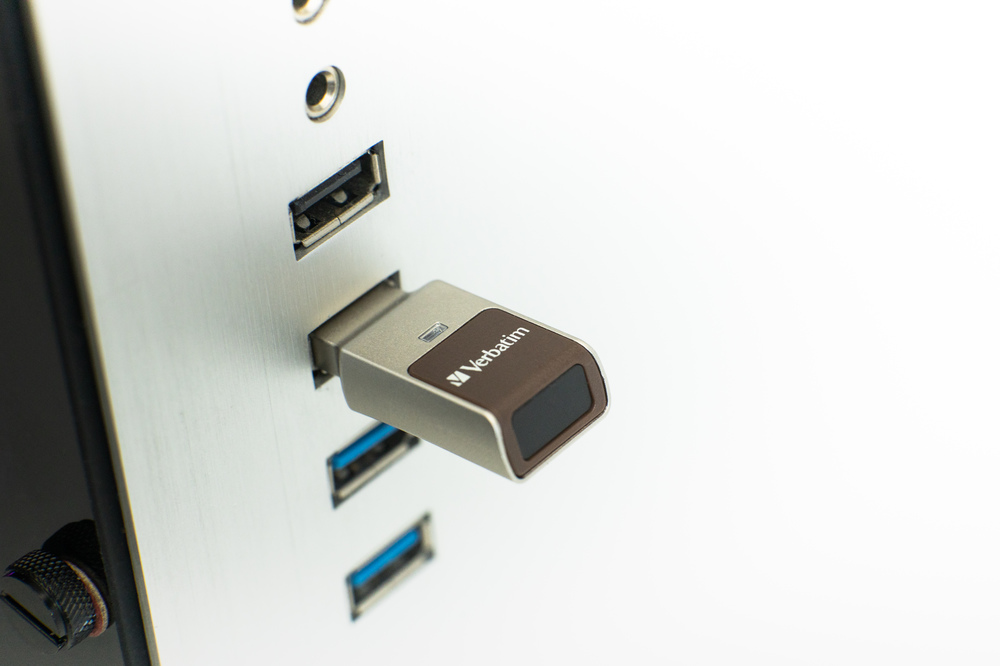 Verbatim Fingerprint Secure USB 64GB 49338 2020 2
