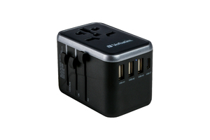 Den universelle rejseadapter UTA‑04 med 1 x USB‑C‑strmlevering 61 W og hurtigopladning 3.0/ 1 x USB‑C/ 3 x USB‑A