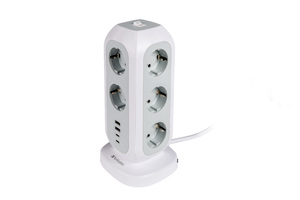 EU‑strmtrnet EUPT‑01 med 11 vekselstrms‑spndingsudtag, med 2 x USB‑C/2 x USB‑A